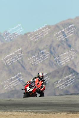 media/Dec-04-2025-Racers Edge (Thu) [[5ebc9f124d]]/3-B Group/6-Session 4 (Turn 9)/